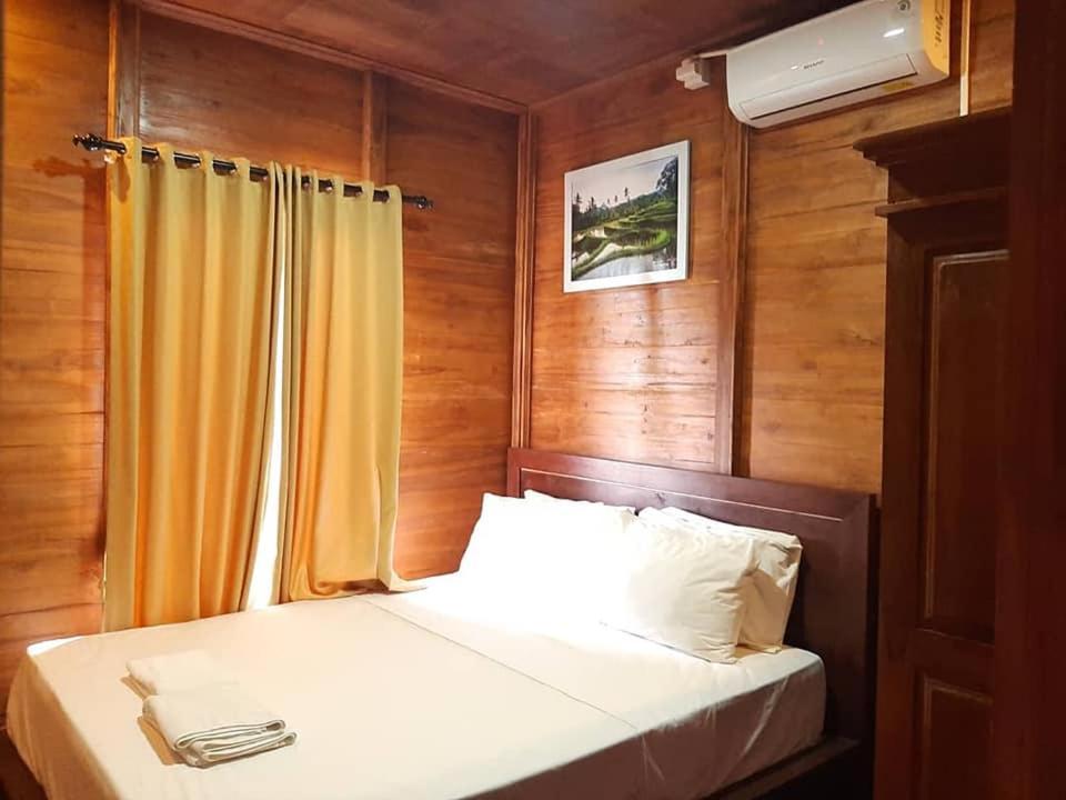 Grand Raka Homestay Lovina  Ngoại thất bức ảnh