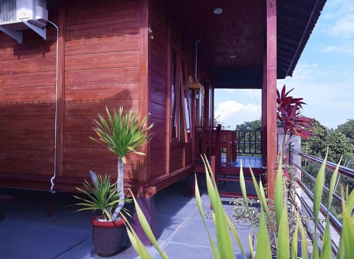 Grand Raka Homestay Lovina  Ngoại thất bức ảnh