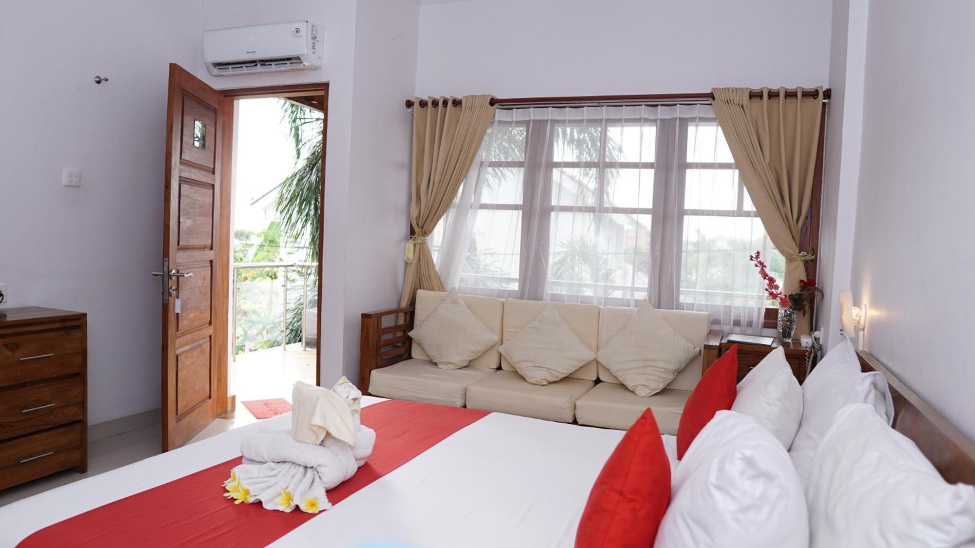 Grand Raka Homestay Lovina  Ngoại thất bức ảnh