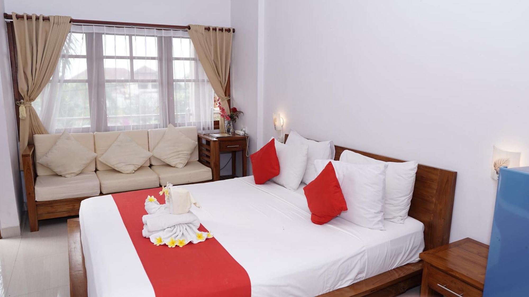 Grand Raka Homestay Lovina  Phòng bức ảnh