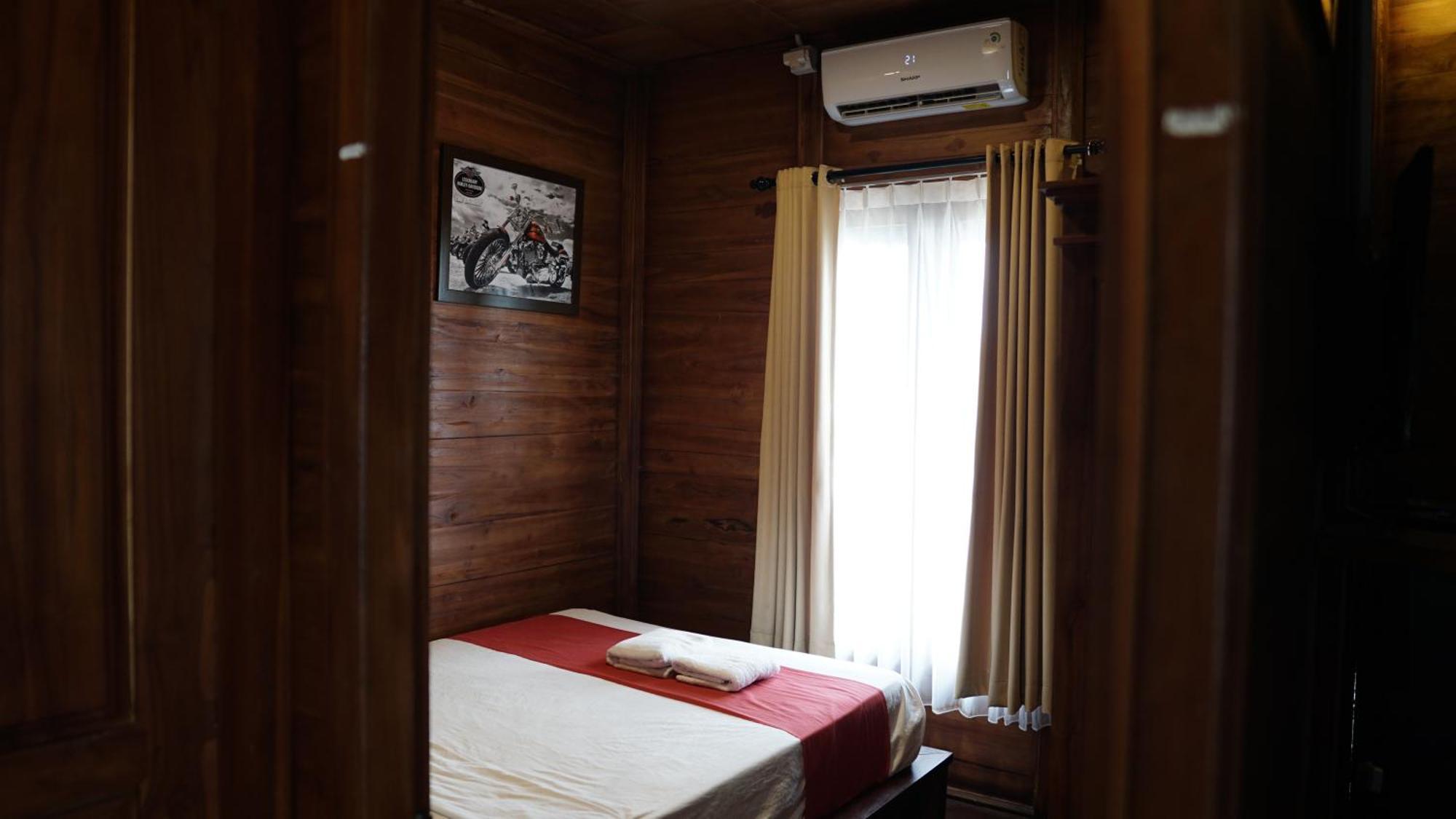Grand Raka Homestay Lovina  Ngoại thất bức ảnh