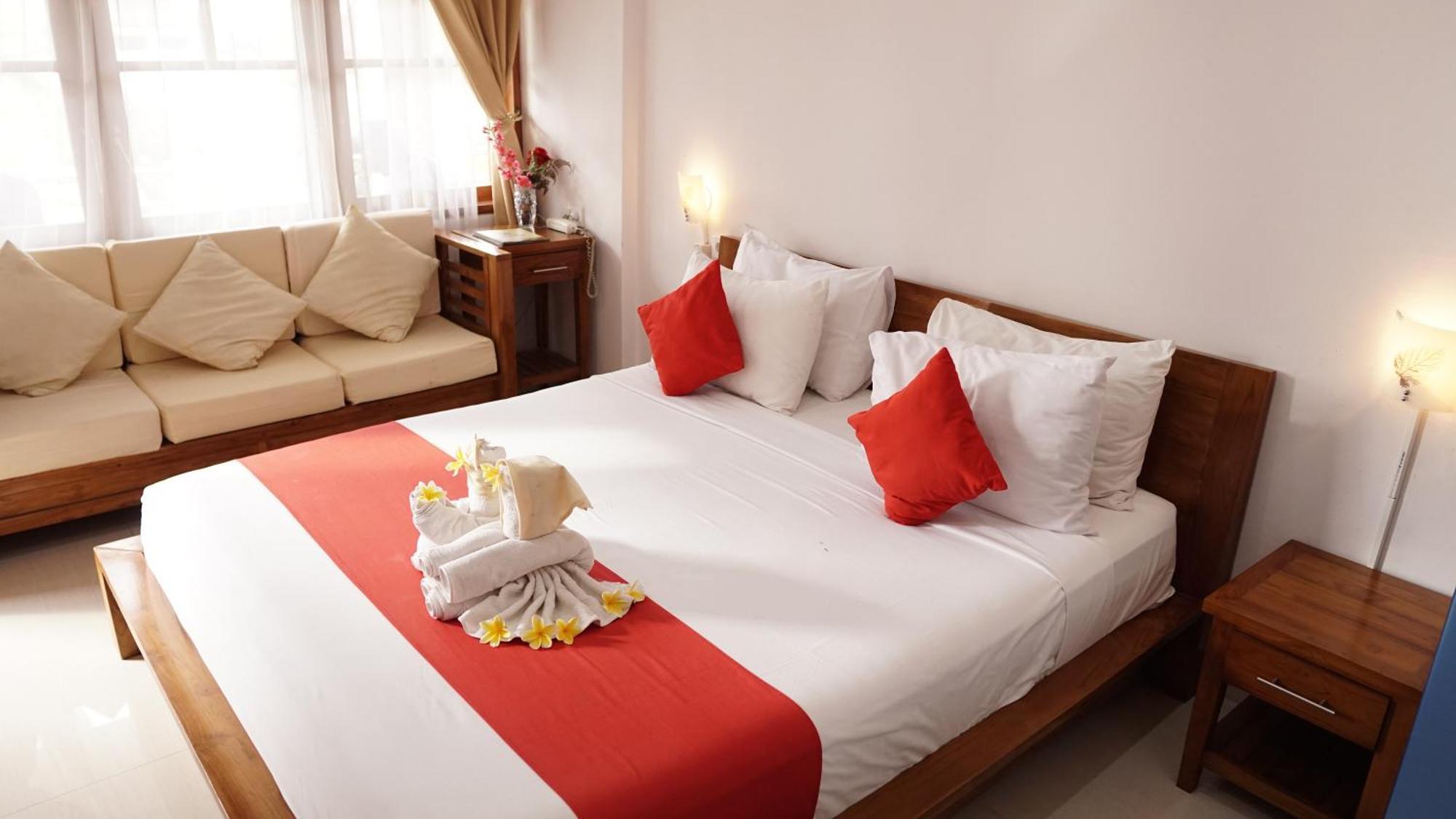 Grand Raka Homestay Lovina  Ngoại thất bức ảnh
