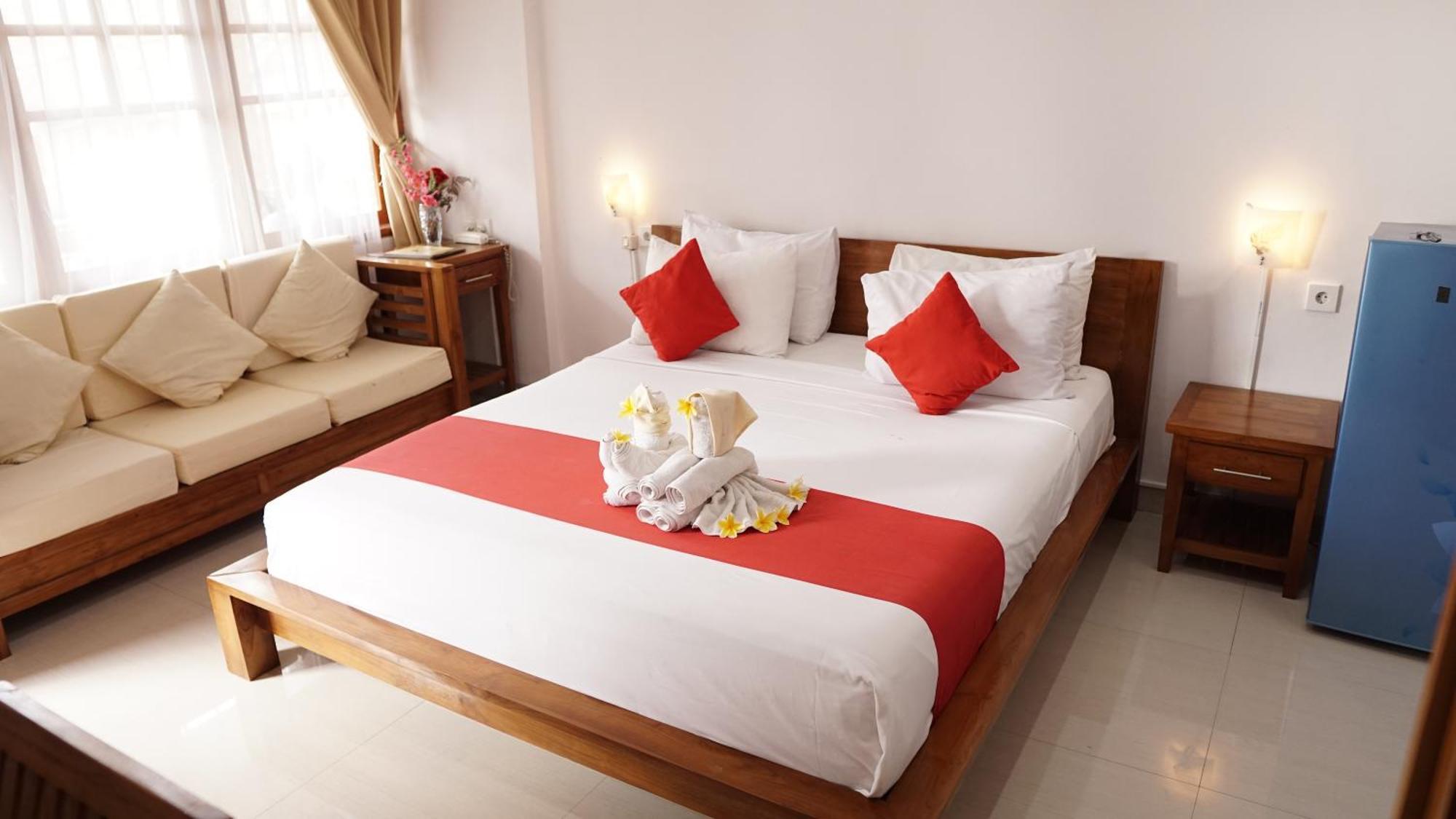 Grand Raka Homestay Lovina  Ngoại thất bức ảnh