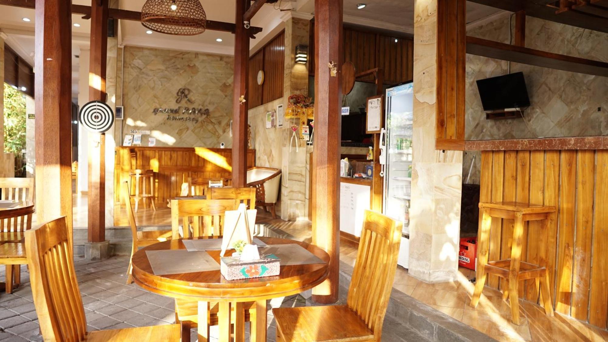 Grand Raka Homestay Lovina  Ngoại thất bức ảnh