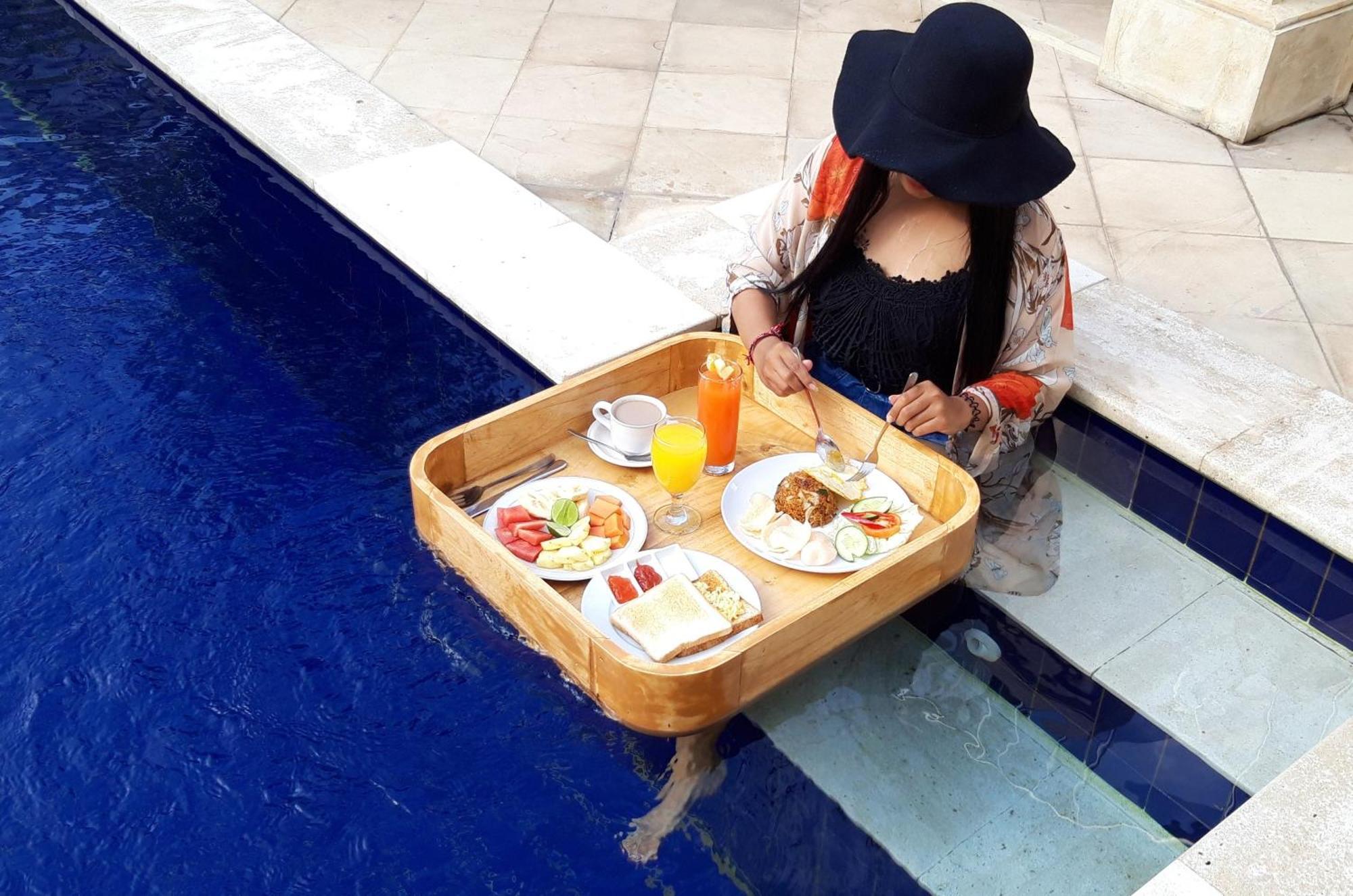 Grand Raka Homestay Lovina  Ngoại thất bức ảnh