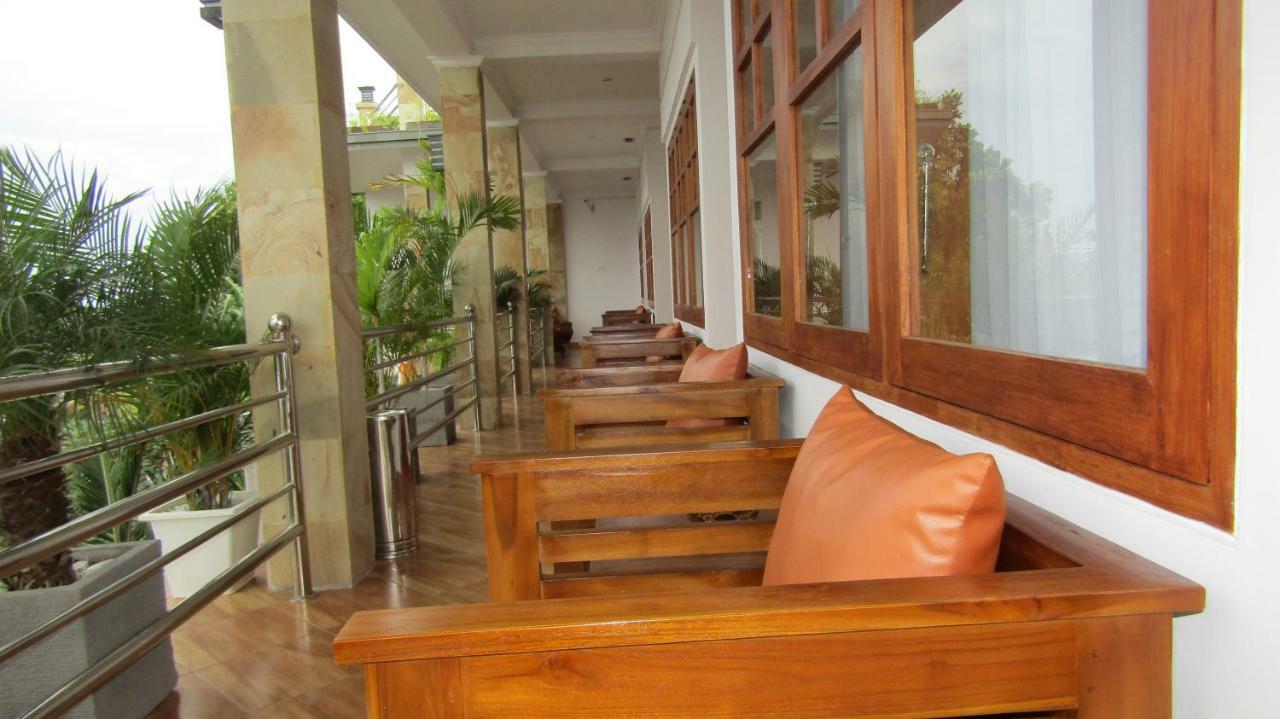 Grand Raka Homestay Lovina  Ngoại thất bức ảnh